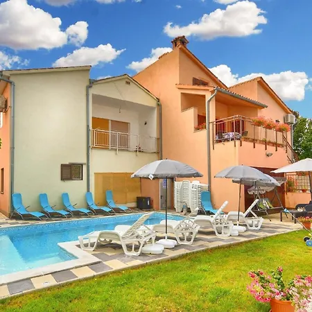 Appartement Fuer 8 Personen Ca 75 Qm In Fazana, Istrien Istrische Riviera *