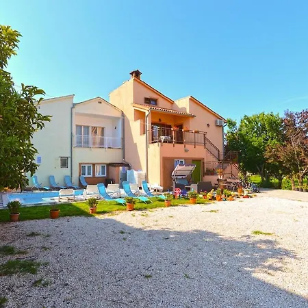 Fuer 8 Personen Ca 75 Qm In Fazana, Istrien Istrische Riviera *