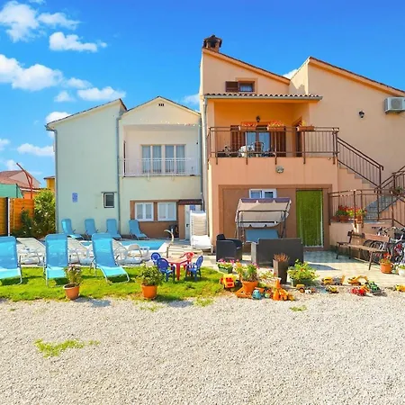 Fuer 8 Personen Ca 75 Qm In Fazana, Istrien Istrische Riviera Appartement *